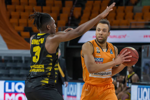 快速突破至 快速突破至