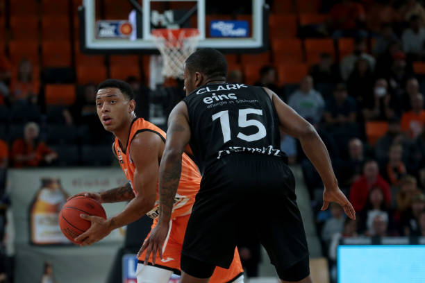 成为决定出 成为决定出