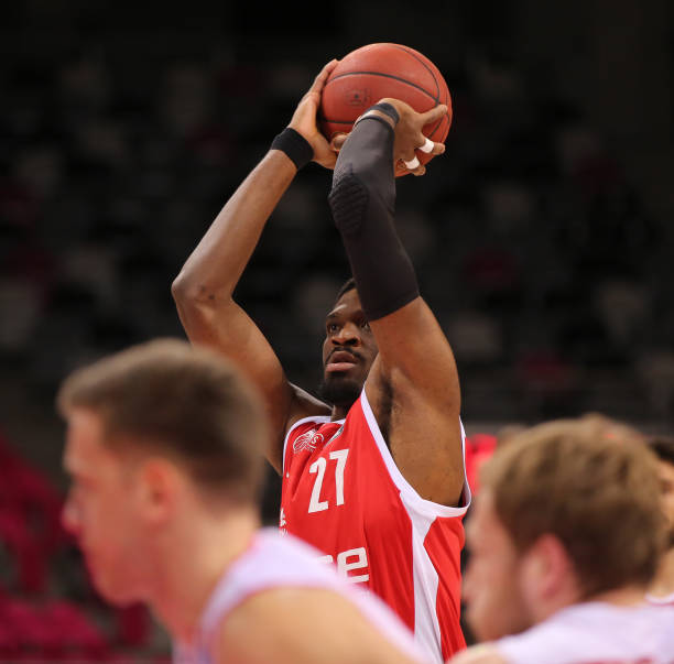 相关搜索中 相关搜索中