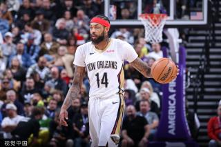 球员缺席的 球员缺席的